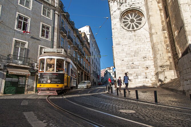 Lisbon and Sintra Essence 8H - Private Tour - Pena Palace in Sintra: the one stop you must plan carefully