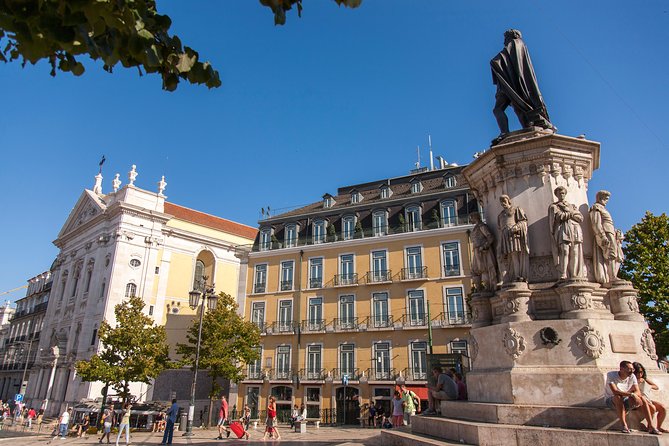 Lisbon and Sintra Essence 8H - Private Tour - Alfama’s lanes and Lisbon Cathedral: medieval streets with real depth
