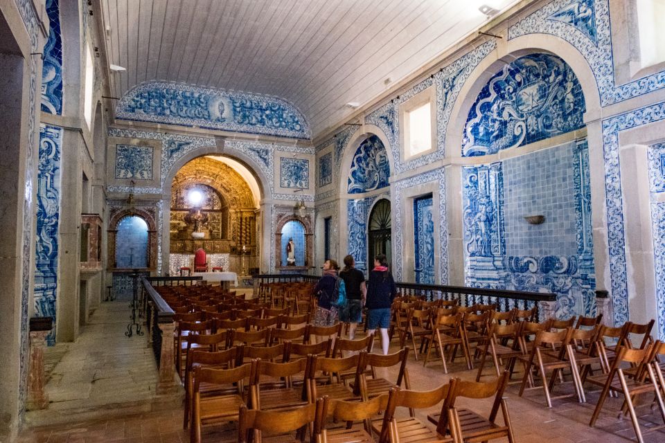 Lisbon: Arrábida Natural Park and Sesimbra Day Trip - Sesimbra: Fishing Town Atmosphere and a Moorish Castle