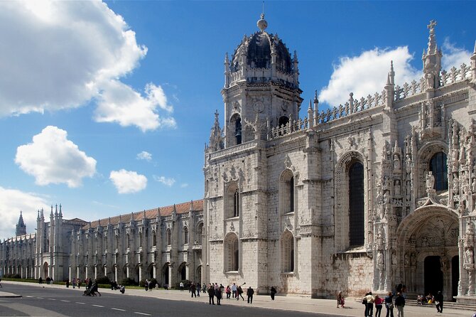 Lisbon at your own pace- Private Guided Historical Tour in Lisbon - Jerónimos Monastery and Belém Tower: The UNESCO Payoff (Paid Entry)
