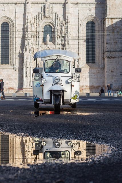 Lisbon: Belém Tuk Tuk Tour with Pastel de Nata Tasting - Belém Tower: Getting the River Connection Right