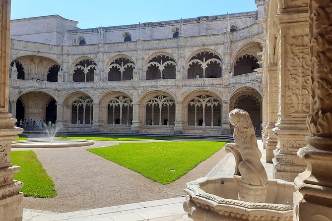 Lisbon: Belem Walking Tour with Jeronimos Monastery Tks Included - Padrão dos Descobrimentos: the monument that turns names into meaning