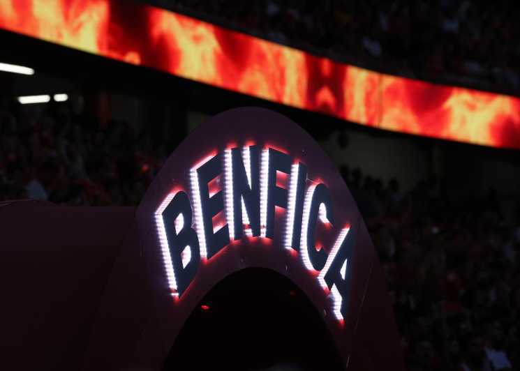 Lisbon: Benfica Museum Tour with Souvenir Scarf - A 2-Hour Benfica Museum Stop That Doesn’t Waste Your Time