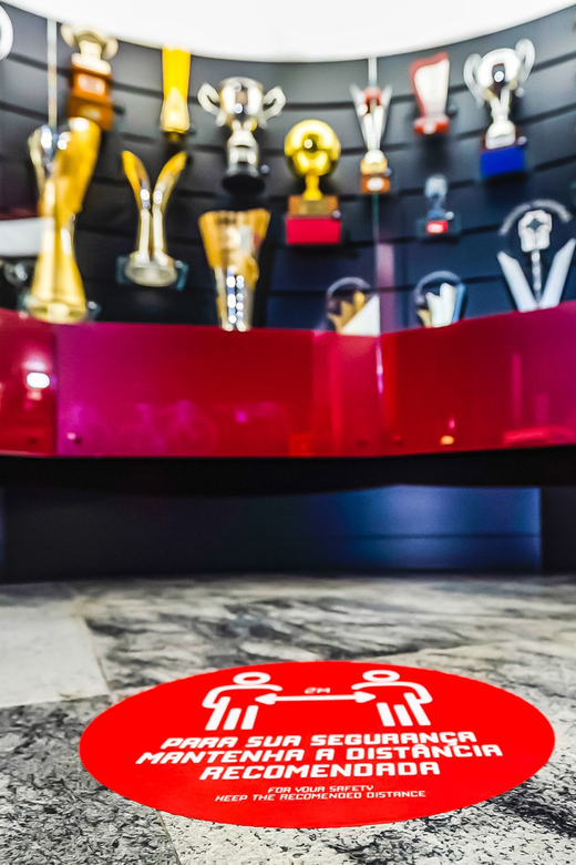 Lisbon: Benfica Museum Tour with Souvenir Scarf - Entering the SL Benfica Cosme Damião Museum: What You’ll Actually Be Doing