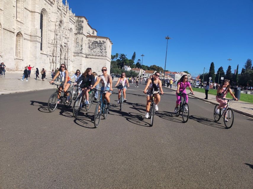 Lisbon: Bike Tour From City Center to Belem - Meeting point and small-group pace: what it feels like on the ground