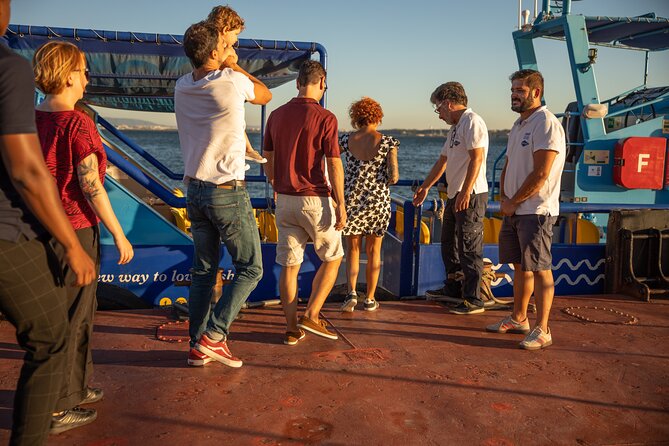 Lisbon Boat Cruise - The Guidance Style: Self-Viewing Wins, Narration Fans Should Prep