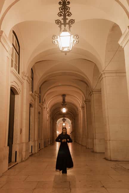 Lisbon by Night: Guided Walking Tour - The Unholy Secrets - Into Alfama: Narrow Lanes for Medieval Streets and Aftershocks