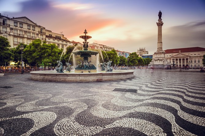 Lisbon by Night Tour: Fado Show and Dinner with Pick-up - Pickup, car rides, and how the night stays efficient