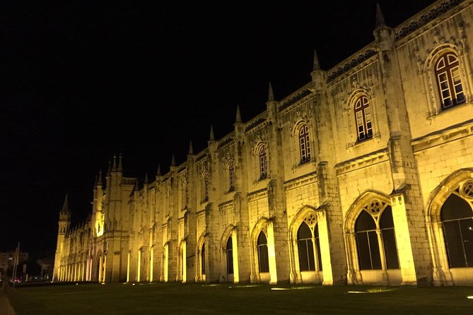 "Lisbon by Night" up to 6 people, private tour - Should You Book Lisbon by Night?