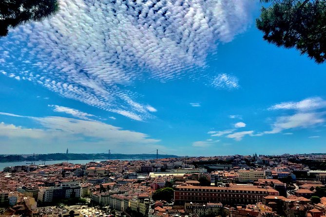 "Lisbon by Night" up to 6 people, private tour - FAQ