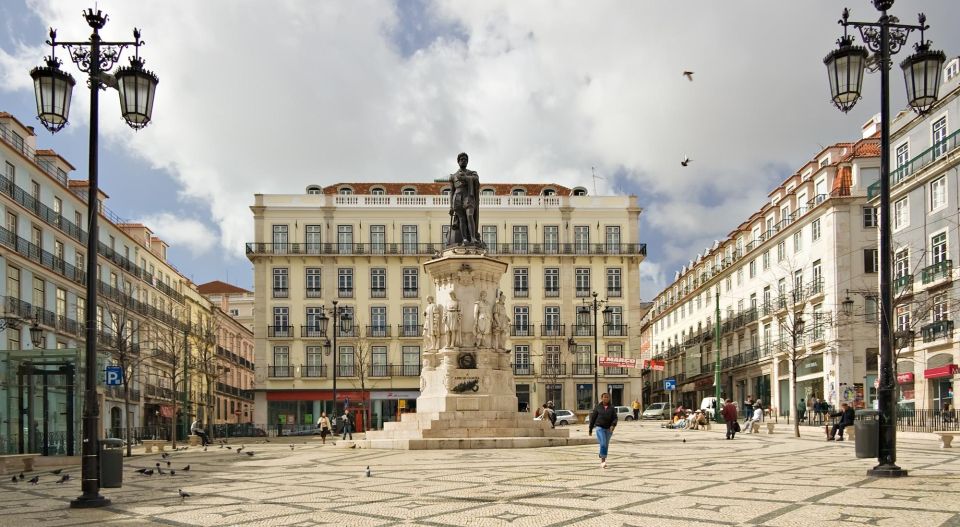 Lisbon: Chiado, Bairro Alto, and Principe Real Tuk Tuk Tour - Getting around Lisbon fast: why this tuk tuk route makes sense