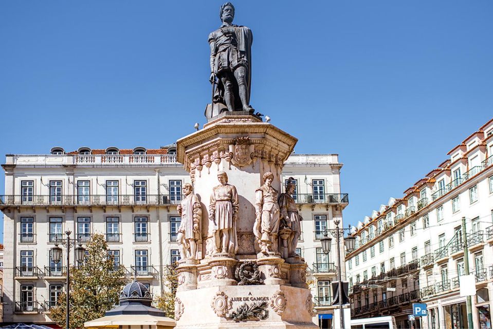 Lisbon: Chiado, Bairro Alto, and Principe Real Tuk Tuk Tour - The guide factor: Francisco’s kind of local storytelling