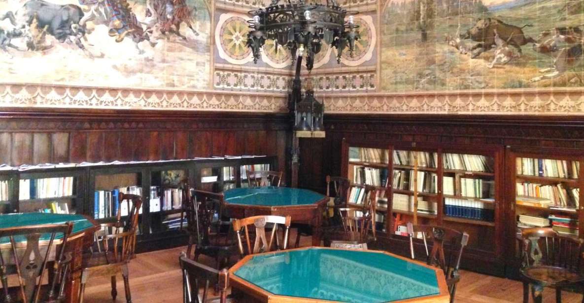 Lisbon: City of Spies Guided Walking Tour - Portuguese politics and the big wartime pressures you’ll hear