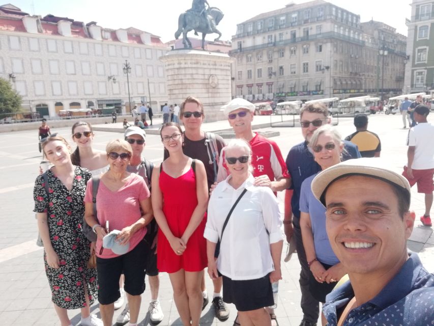 Lisbon: City Sightseeing Private Tour with Guide - Getting oriented fast: Praça do Comércio to Alfama