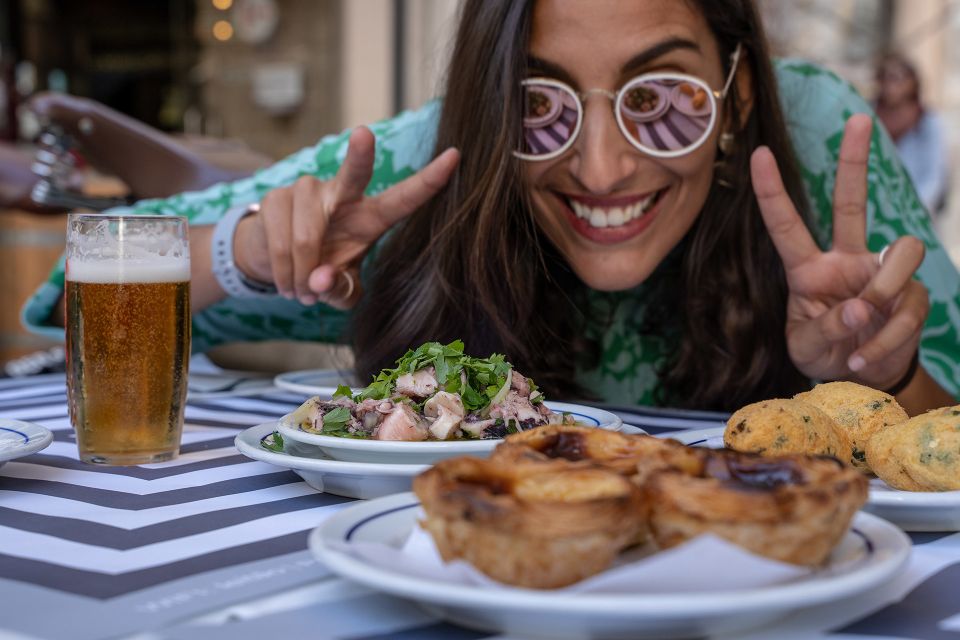 Lisbon: E-Bike Food Tour of Alfama and Old Town - Stop by stop: from Commerce Square into Alfama