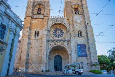 Lisbon: Early Morning TukTuk Tour - hotel/cruise ship pickup - Getting to the start: pickup options for hotels and cruise ships