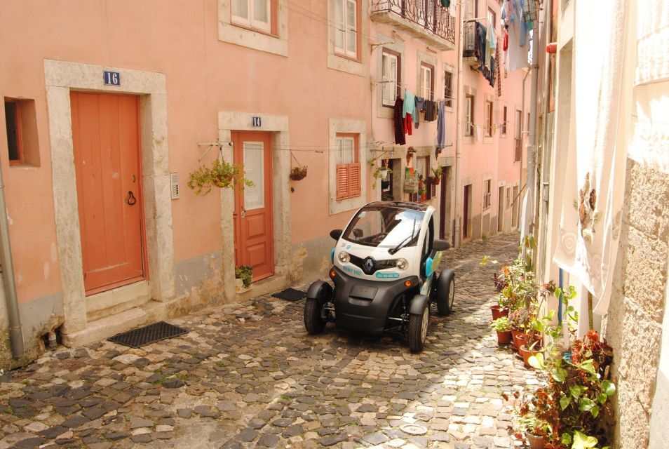 Lisbon: Electric Car Moorish Tour with GPS Audio Guide - How the GPS audio guide changes the experience