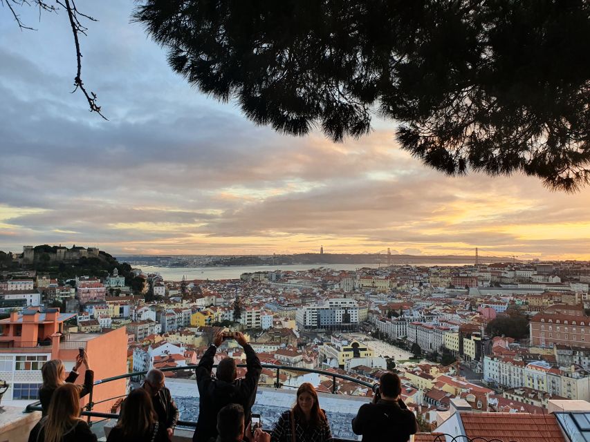 Lisbon: Electric Tuk Tuk Private Tour of the Seven Hills - Parliament and Chiado-area landmarks: the politics and the glamour