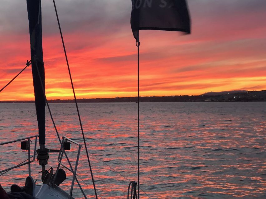 Lisbon: Enjoy a Sunset or Night Tagus River Sailboat Cruise - Quick hits