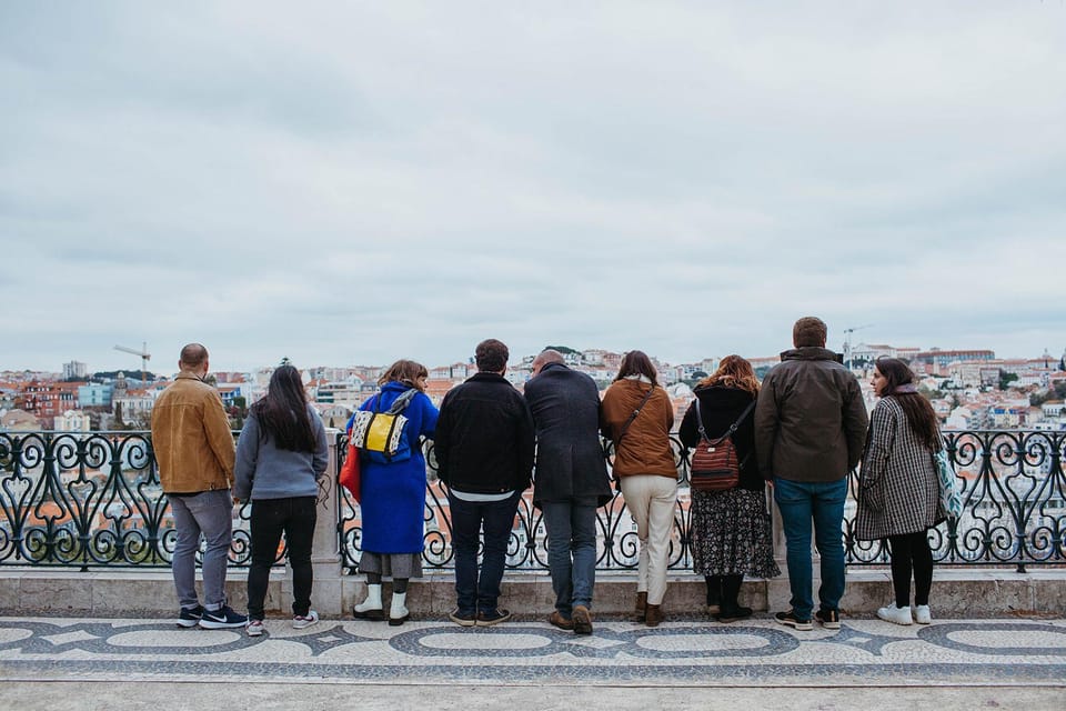Lisbon: Evening Food & Wine Tour in Bairro Alto - How to enjoy it like a pro (without getting stuffed too fast)