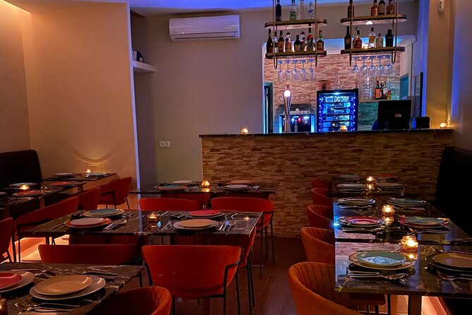 Lisbon Fado Dinner Show and Panoramic Night Tour - Who should book this Lisbon night tour?