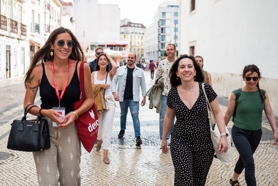 Lisbon: Fado & Food Tour with Live Show & Traditional Dinner - The live fado show: music with context, not a background noise track