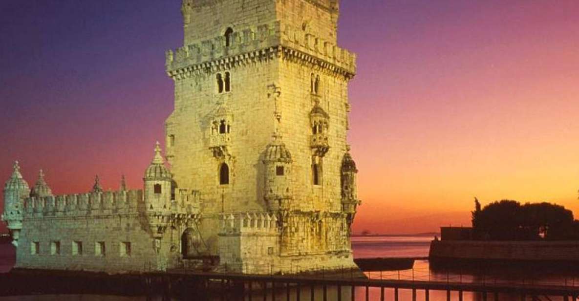Lisbon: Fado Night Tour - Commerce Square and Rua Augusta Arch: Lisbon After the 1755 Quake