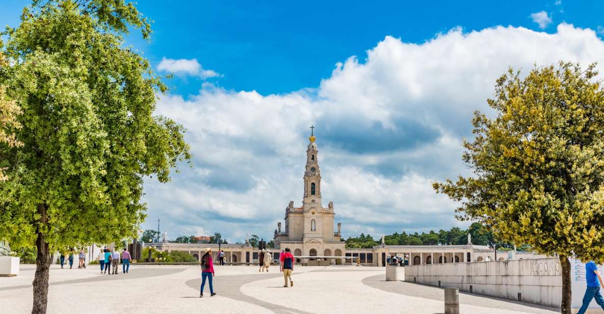Lisbon: Fatima, Batalha, Nazare and Obidos Tour Hotel Pickup - Key Highlights Worth Your Time