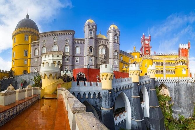 Lisbon: Fatima, Nazare, Obidos, mira de aire cave private tour - Nazaré’s coastline, the seven-skirt tradition, and the Devil-deer story stop