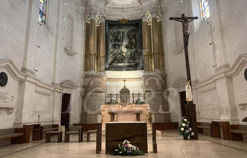 lisbon: Fatima, Nazare, Obidos, mira de aire private tour - Fatima Basilica from Lisbon: why this stop anchors the whole day
