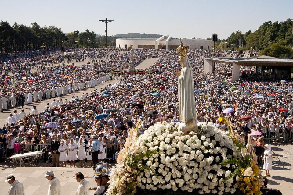 Lisbon Fatima Sanctuary Private Half Day Tour - Why Fatima in Half a Day From Lisbon Works