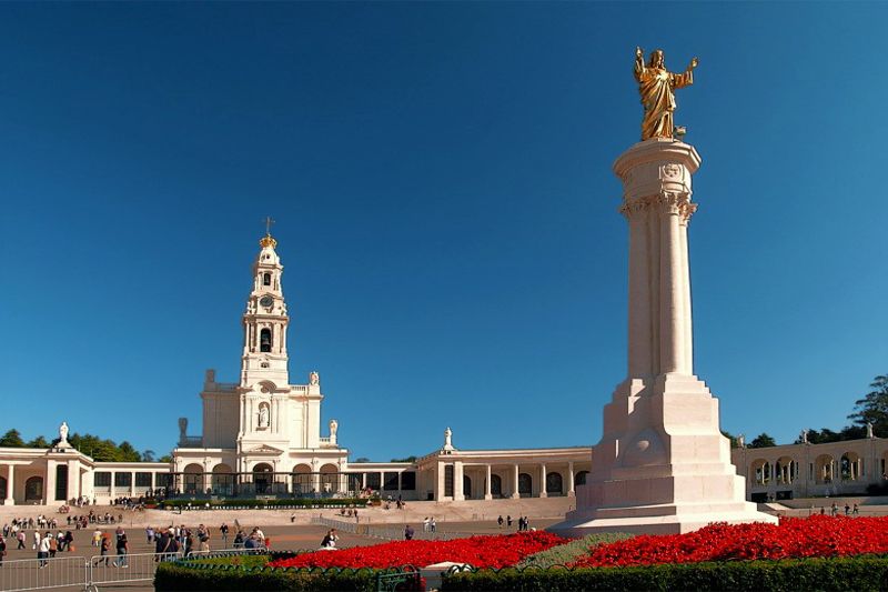 Lisbon Fatima Sanctuary Private Half Day Tour - Chapel of Apparitions and Mass: The Most Meaningful Part of the Route