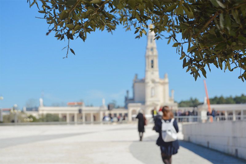 Lisbon Fatima Sanctuary Private Half Day Tour - Sanctuary Square: The Start Line of the Pilgrimage