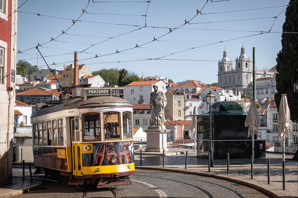 Lisbon: Flexible Walking Tour of Alfama - Remote help, offline audio, and the safety net you’ll want