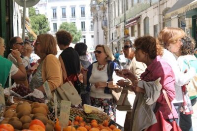 Lisbon: Food and Culture 3-Hour Walking Tour - Rua das Flores Tavern: Seasonal Lisbon Comfort Food with Cod at the Center