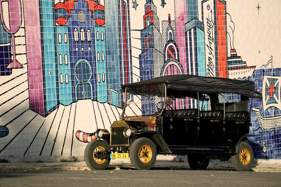 Lisbon: Food and Wine Tasting 4-Hours Tuk Tuk Tour - Chiado and Bairro Alto: Romantic-Era Streets and Fado Mood