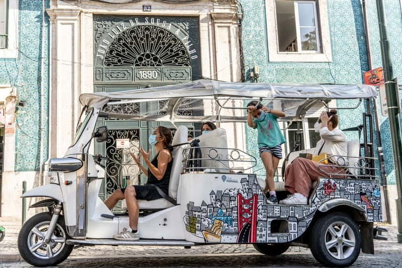 Lisbon: Food Tasting Tour by Tuk Tuk with 2 Stops - Why an electric tuk-tuk works so well in Lisbon’s tight streets