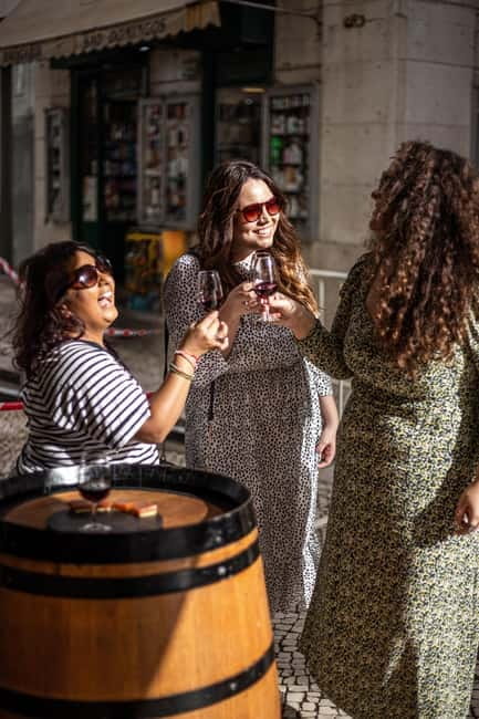 Lisbon: Food Tasting Tour by Tuk Tuk with 2 Stops - The 3-hour route: Baixa, Alfama, Graça, then dessert