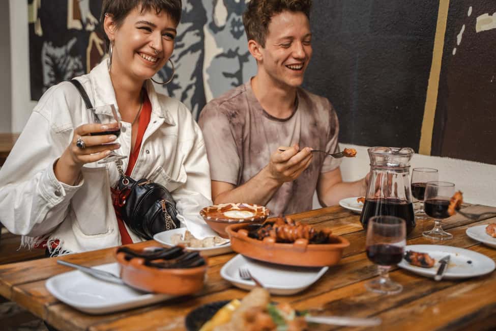 Lisbon: Food Tour with Local Tastings and Drinks - Entering Lisbon through Baixa food, not menus