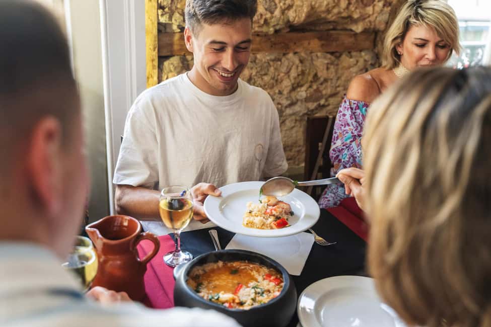 Lisbon: Food Tour with Local Tastings and Drinks - The tasting lineup: 9 bites, 4 drinks, and a sweet finish
