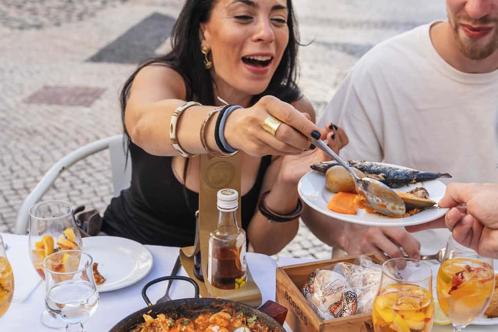 Lisbon: Food Tour with Local Tastings and Drinks - Your guided walk: Praça da Figueira through Alfama and back