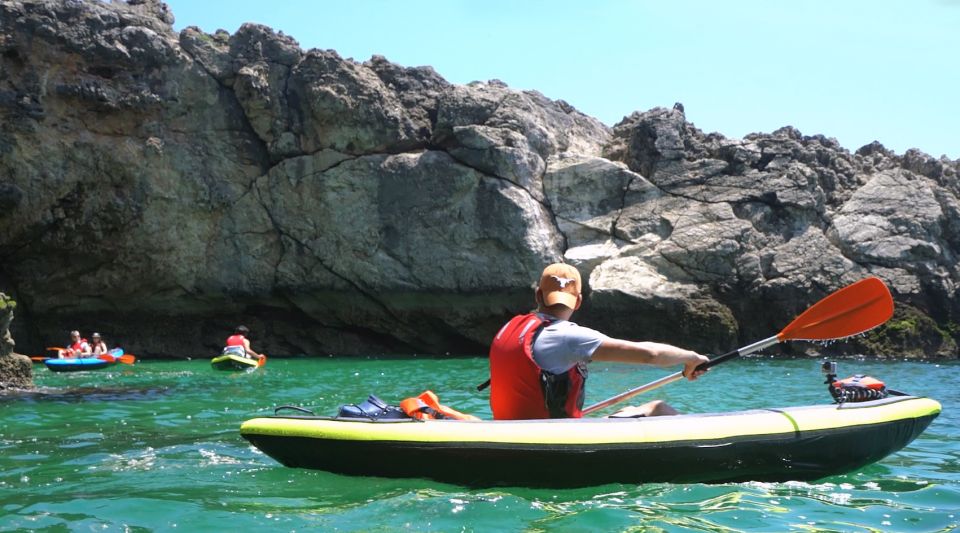 Lisbon: Full-Day Kayak Tour with Picnic and Transfer - Snorkeling Time: Masks Included, So You Can Actually Try It