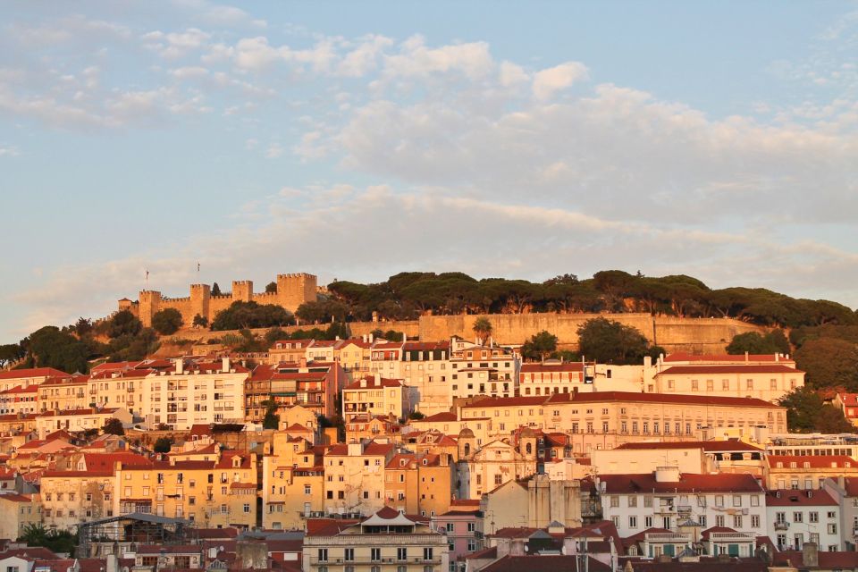 Lisbon: Full-Day Private Walking Sightseeing Tour - Lisbon’s Cathedral: where the city’s layers show on the ground