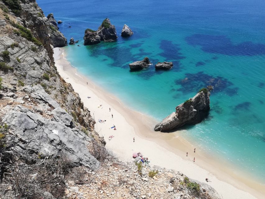 Lisbon: Full-Day Sesimbra Kayak Tour with Picnic - Picnic Lunch on a Wild Beach: Real Food, Right Timing