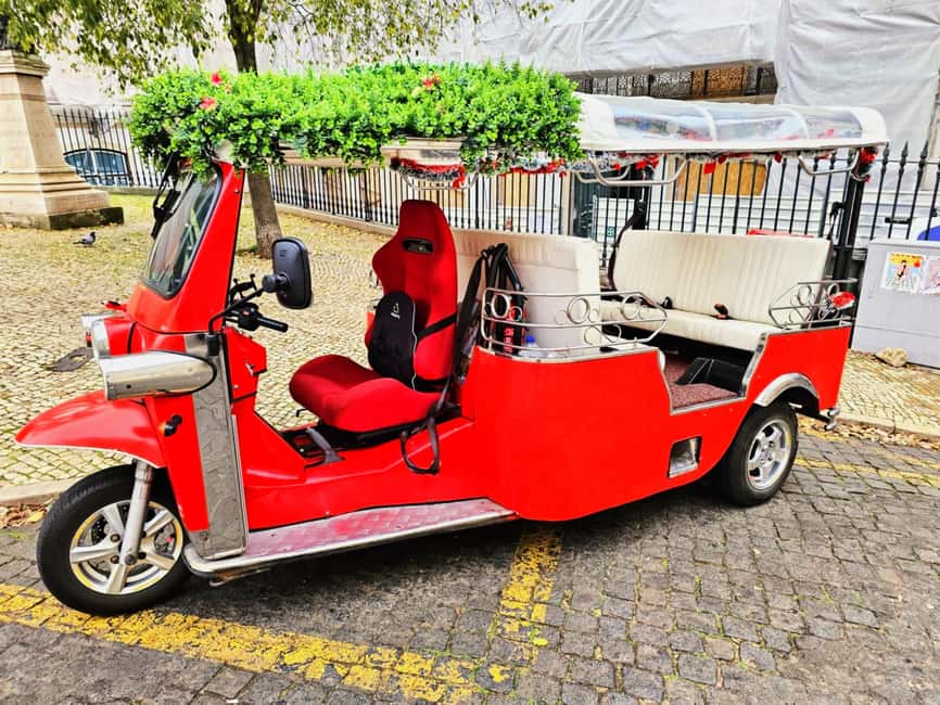 Lisbon: Guided Tuk-Tuk Tour Alfama and history - How the tour is paced: ride, pause, and guided stops