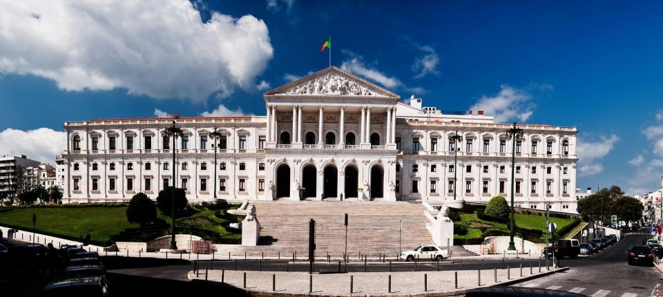 Lisbon: half day guided sightseeing tour by tuk tuk - Belem by river: Cristo Rei, the 25th of April Bridge, and the discoveries era