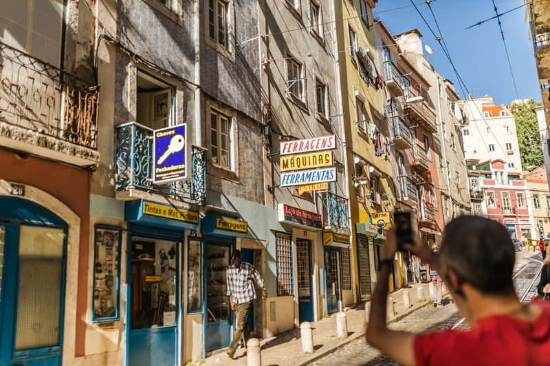 Lisbon: Highlights and Hidden Gems Private Tour with a Local - Top sights plus “why this spot matters”