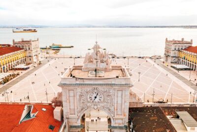 Lisbon Highlights for Newcomers Private Tour - Chiado’s first stop: Praça Luís de Camões