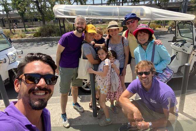 Lisbon Highlights in 2 Hours – Private Tuk Tuk Tour - Miradouro São Pedro de Alcântara: the view that puts Lisbon in 3D