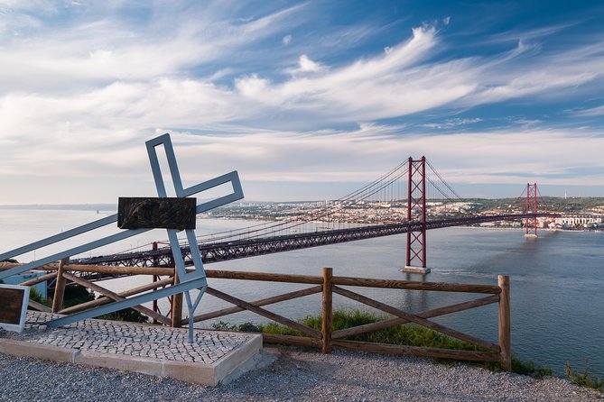 Lisbon Highlights Private Full Day Tour - Lisbon Cathedral: an older church stop with low stress timing